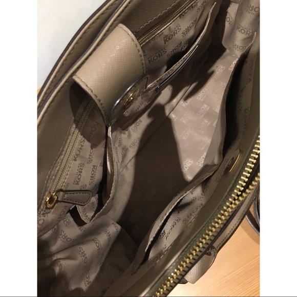 Michael Kors Kellen Satchel Bag in Taupe - Picture 7 of 14